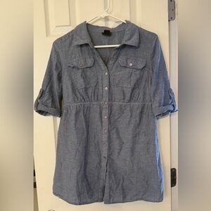 Women’s Cute Button-Up Denim Short Sleeve Shirt Size Small-Oh Baby by Motherhood